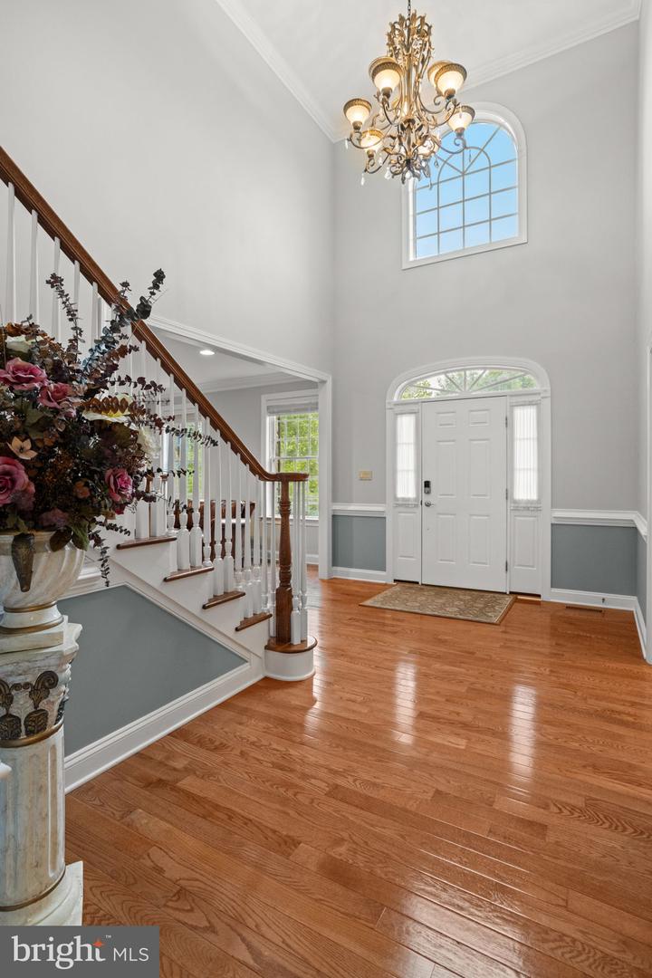 Photo 8 of 66 of 1368 Spring Hill Rd house