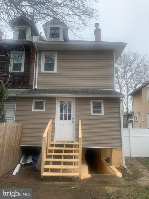 Duplex in Lansdowne PA 130 Wildwood AVENUE.jpg