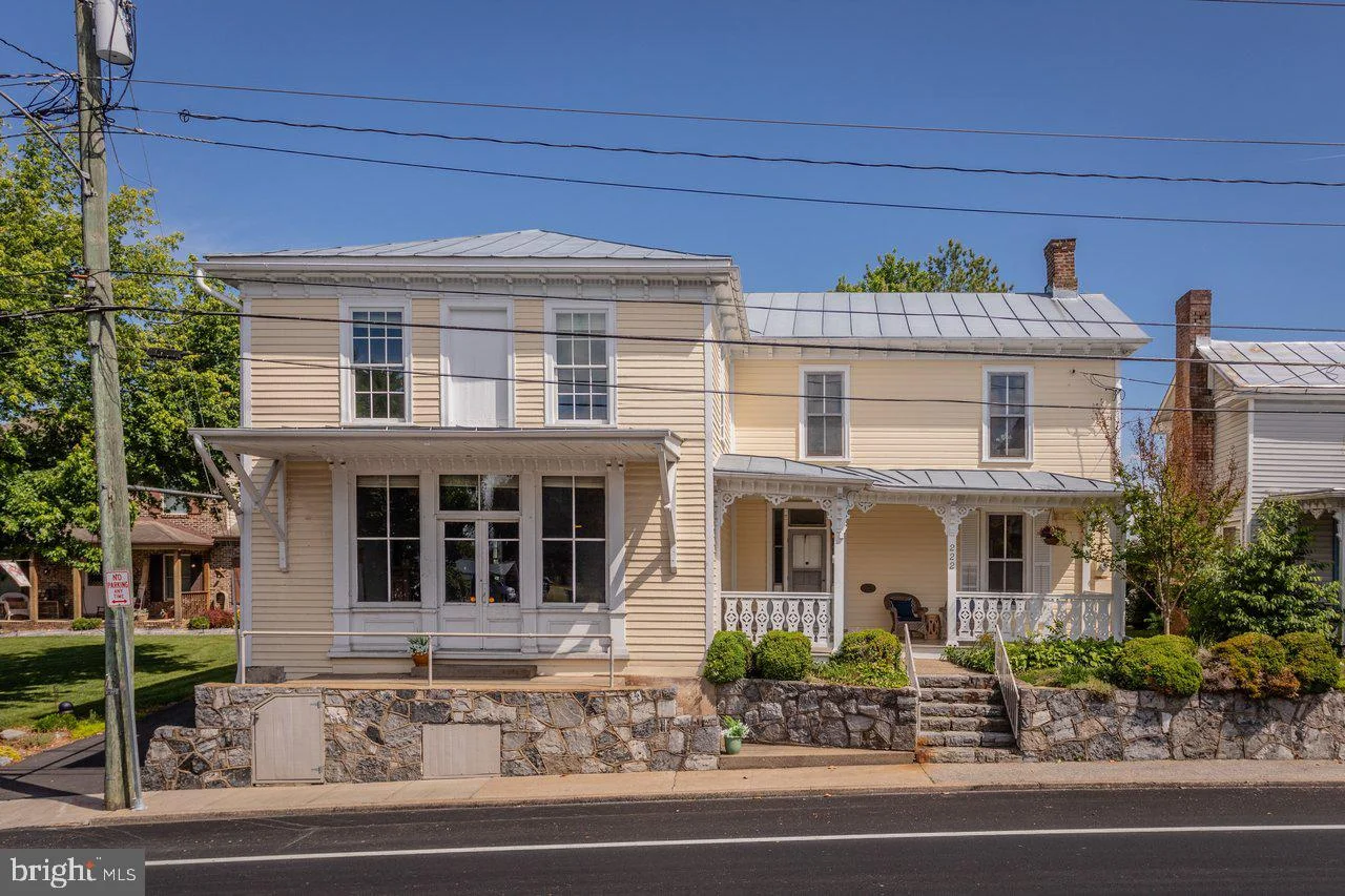 222 N Main Street, Mt Crawford, VA, 22841