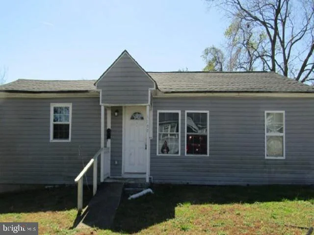 1003 Freeney Avenue