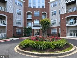 2606 Chapel Lake Drive Unit 107