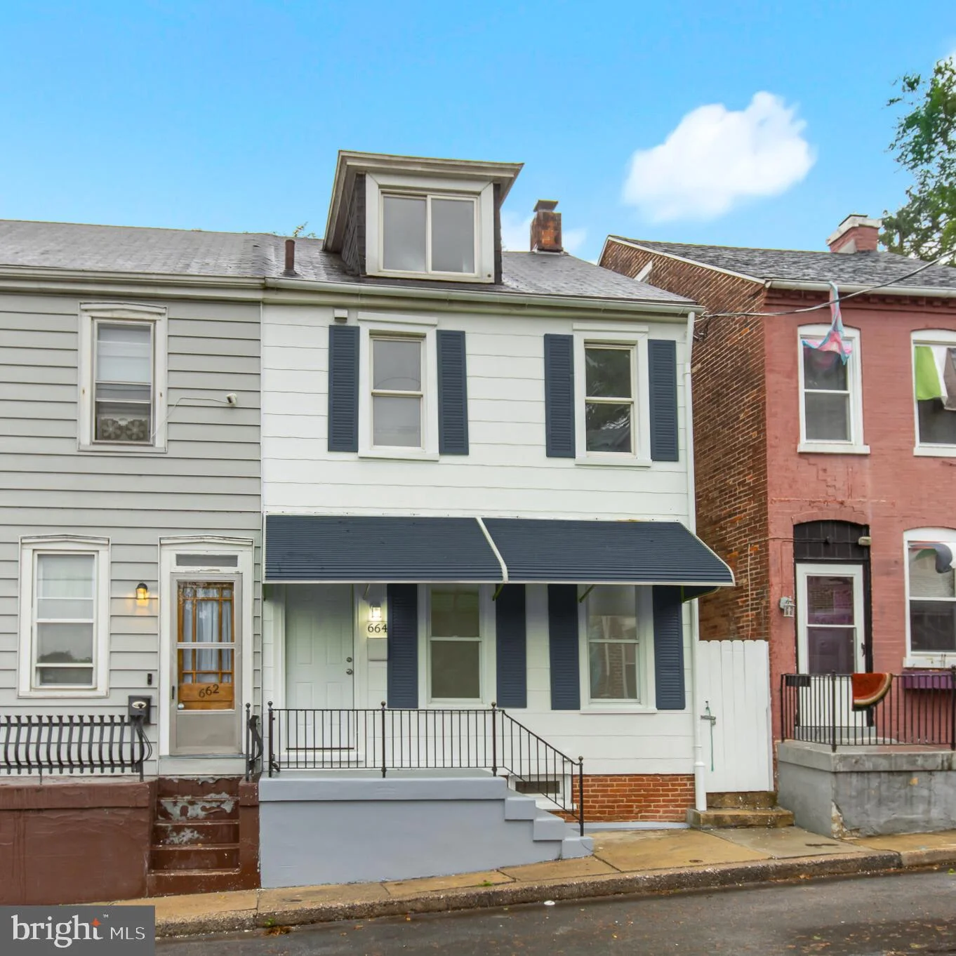 664 Poplar Street