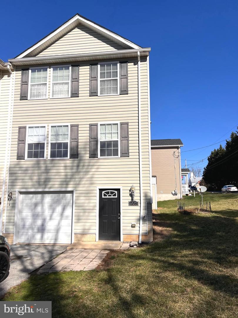 Listing image 1