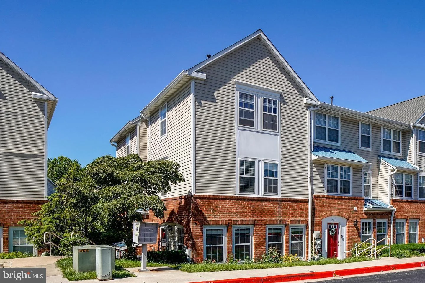 6245 Sandpiper Court Unit 7