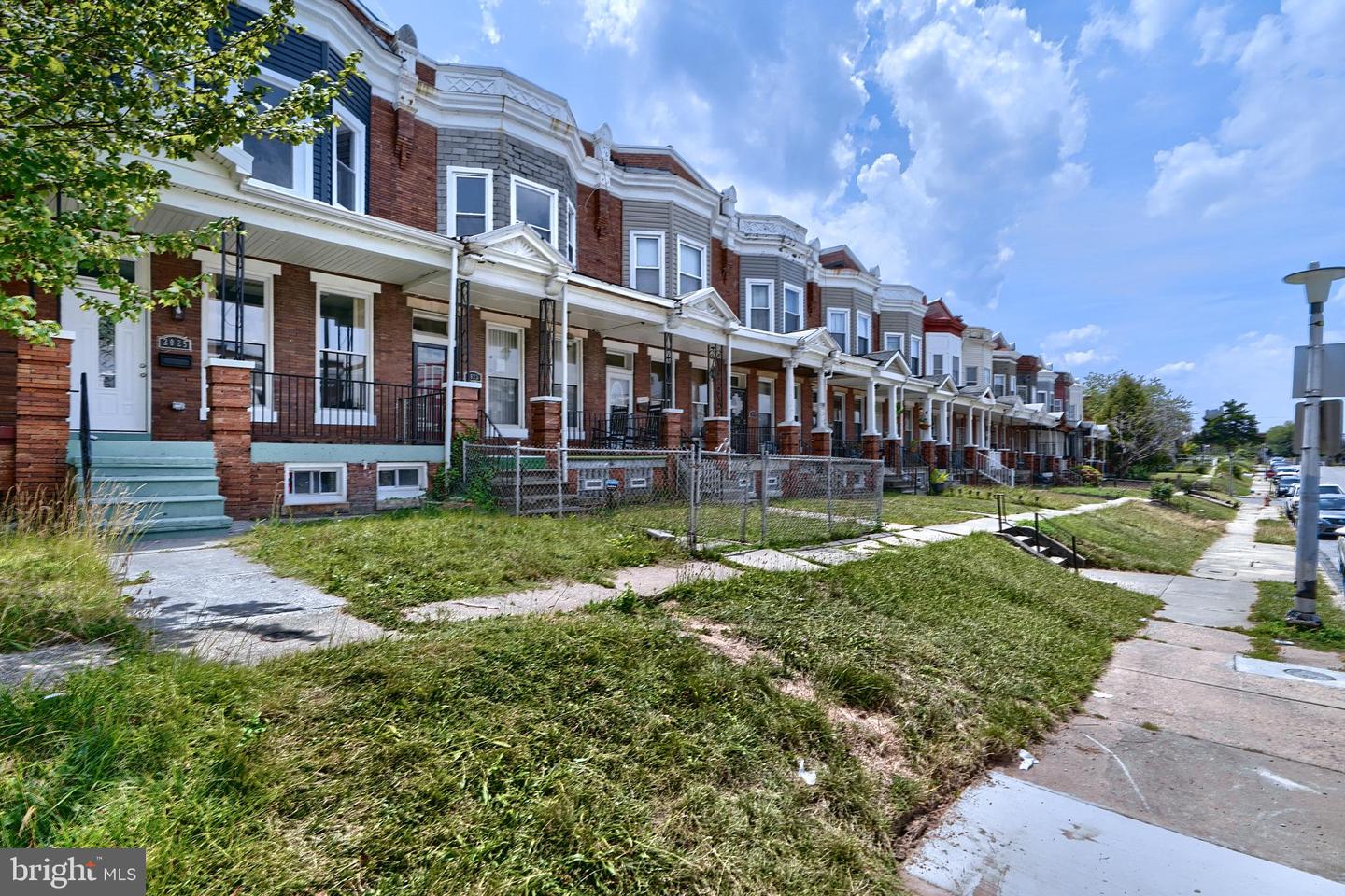 Photo 6 of 61 of 2025 E 31st St townhome