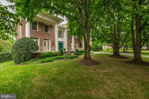 Single Family Residence in Potomac MD 9317 Crimson Leaf TERRACE.jpg