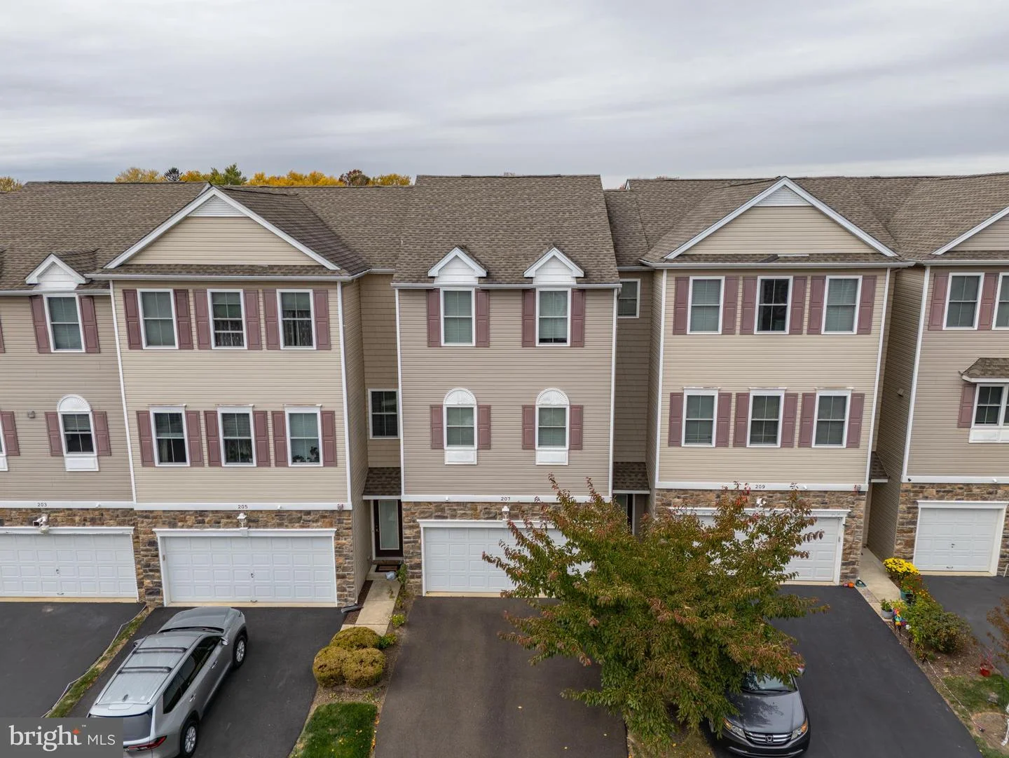 207 Saddlebrook Drive