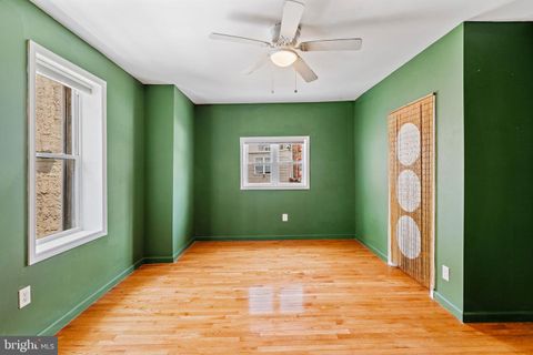 Townhouse in Philadelphia PA 2057 Susquehanna AVENUE 18.jpg