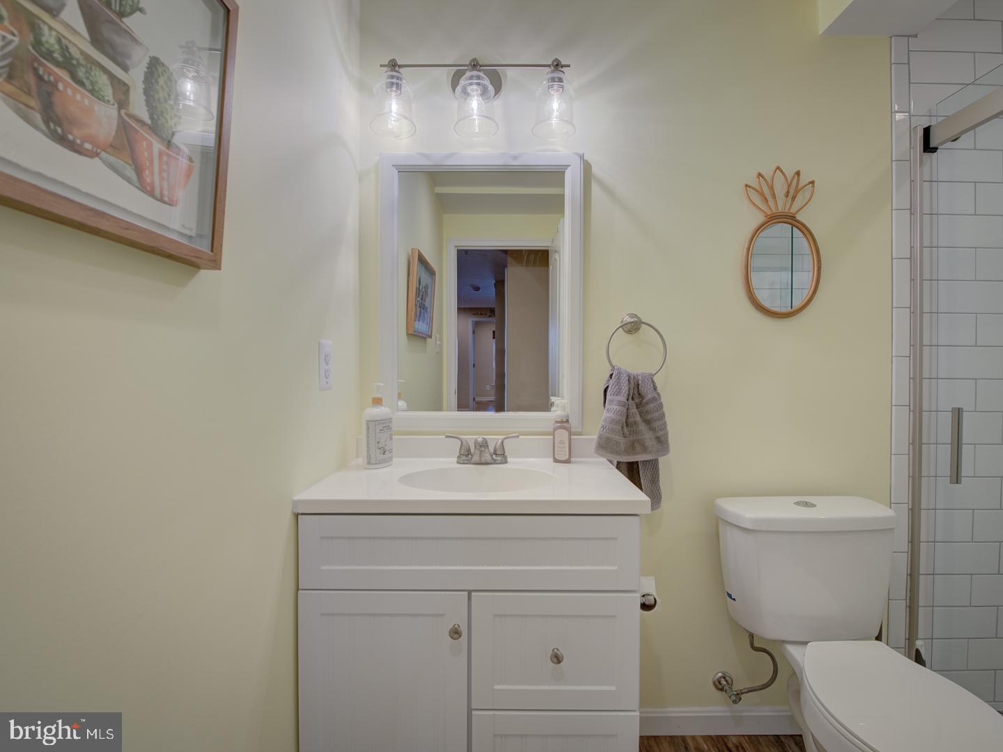 Photo 23 of 27 of 1910 Glenroths Dr townhome