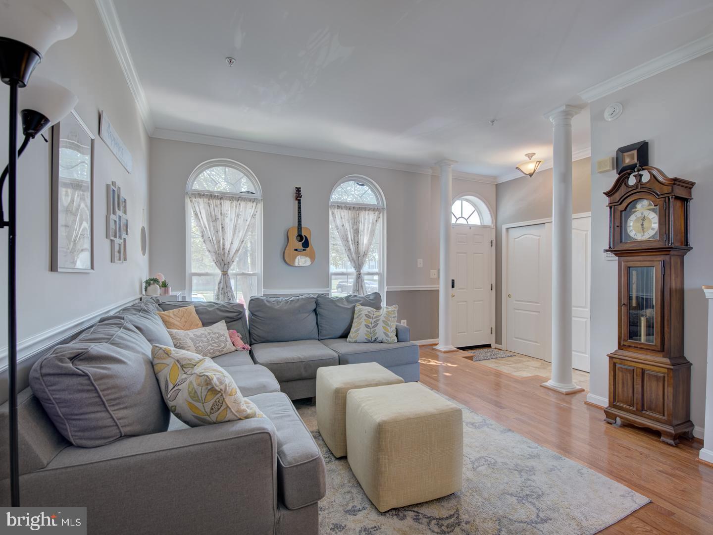 Photo 3 of 27 of 1910 Glenroths Dr townhome