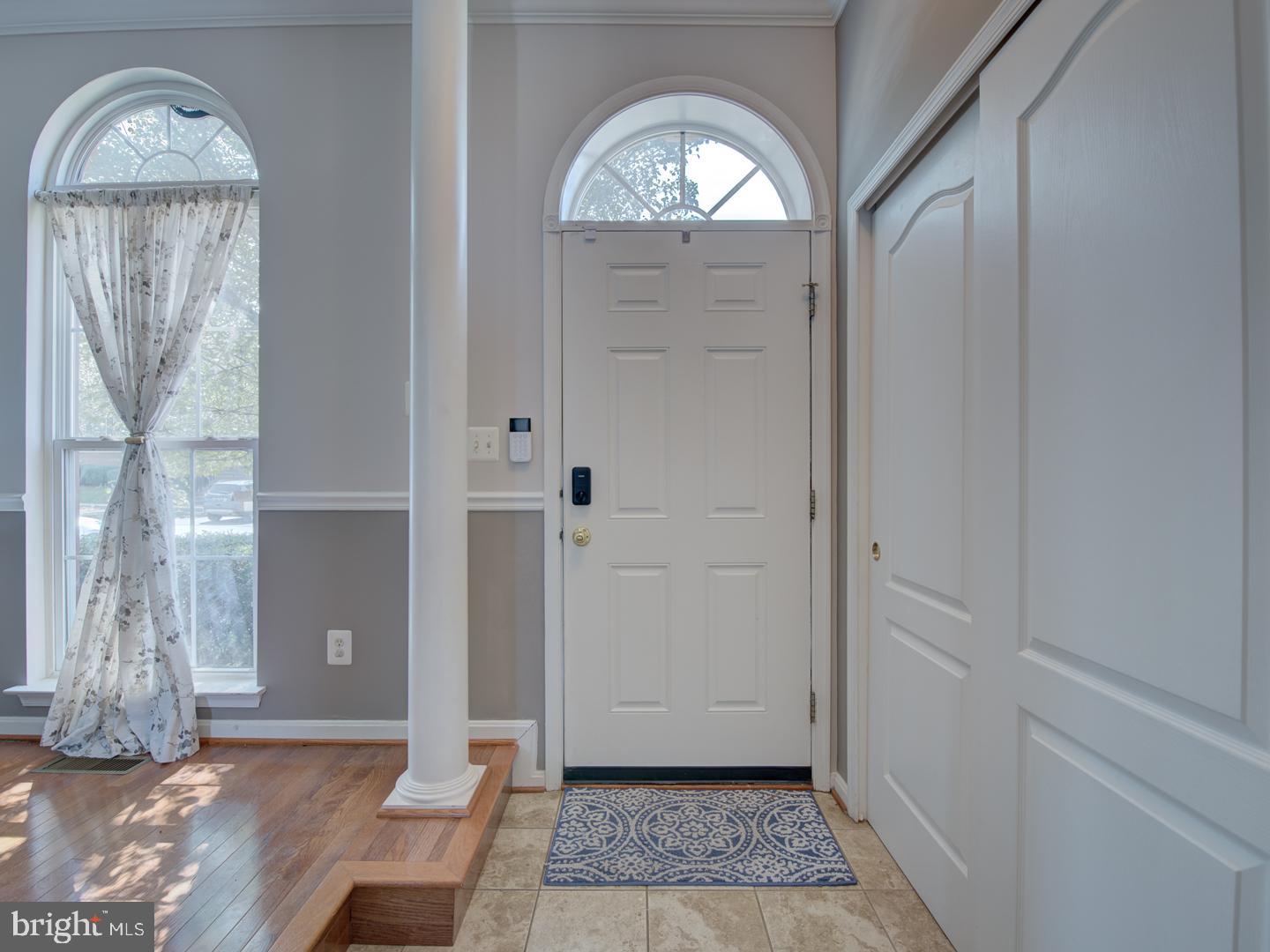 Photo 5 of 27 of 1910 Glenroths Dr townhome