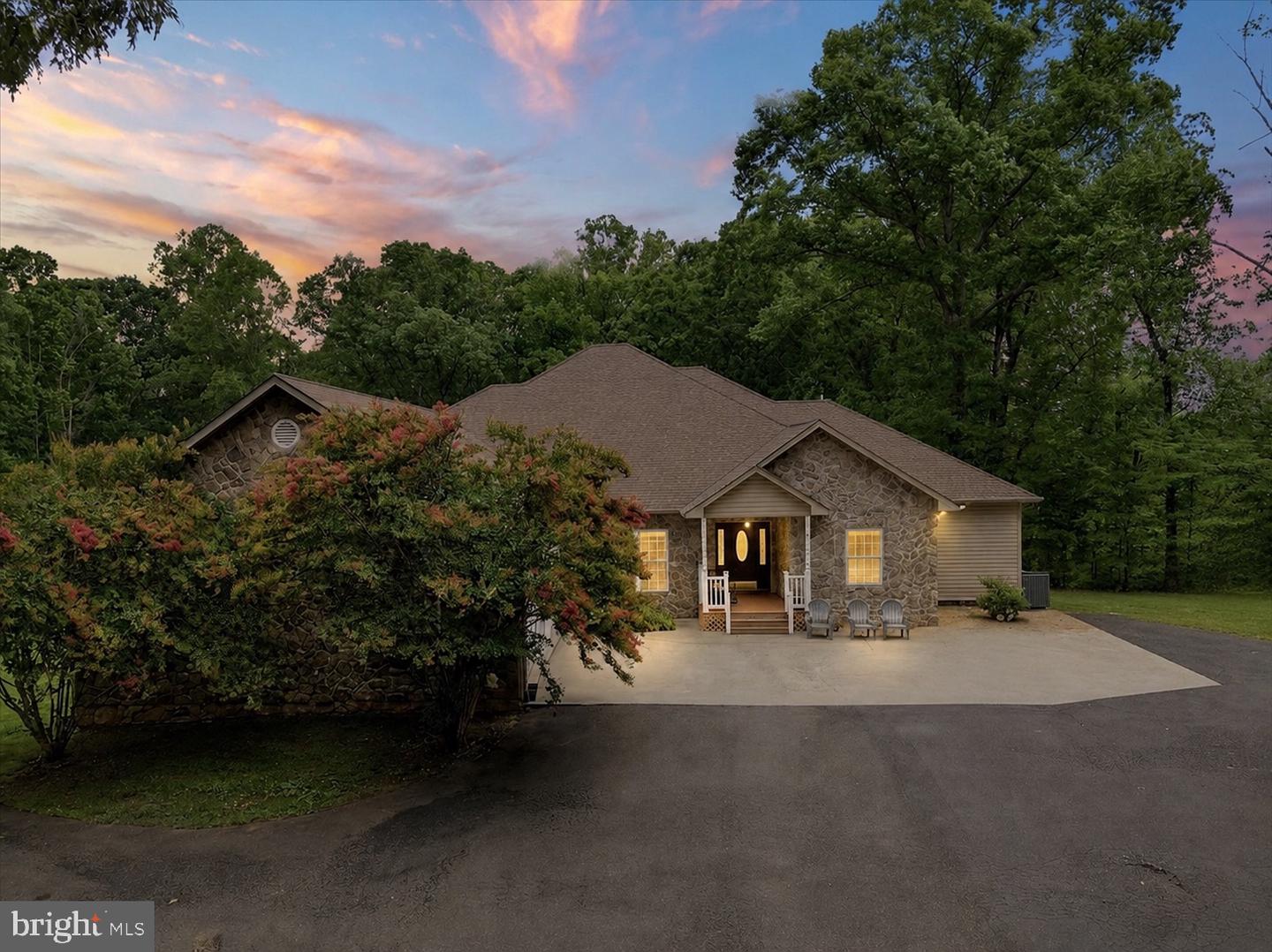 520 Oak Grove Drive, Mineral, VA, 23117