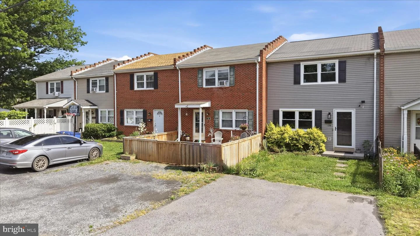 132 Scott Street