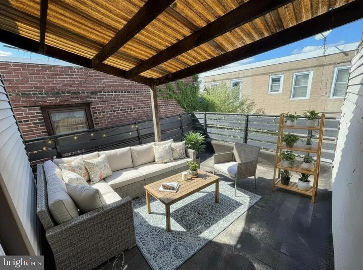 2127 W Cambria Street