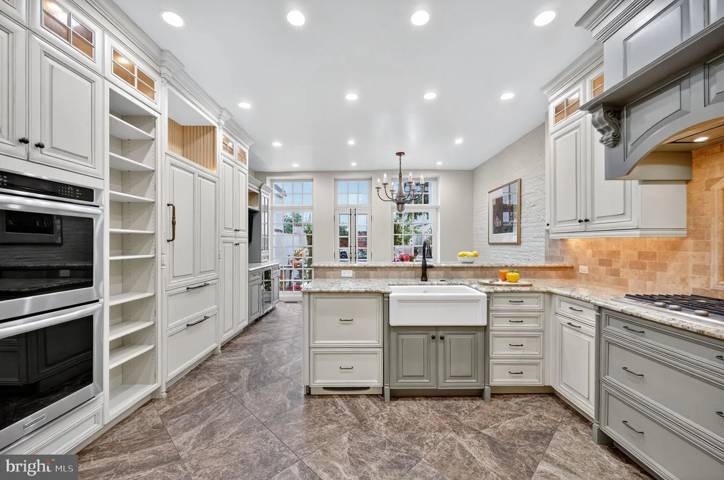302 S 2nd Street