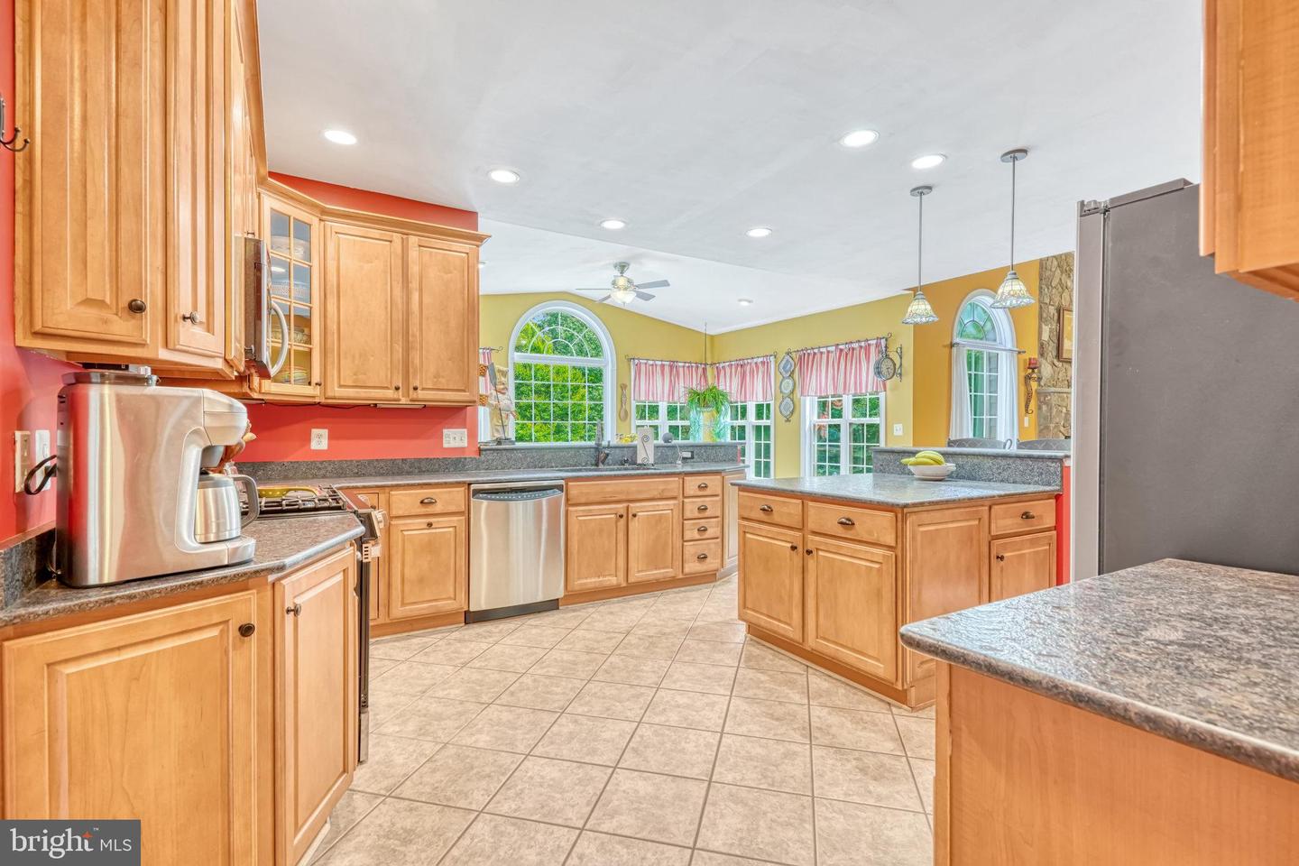Photo 3 of 37 of 67 Willow Ridge Ct house