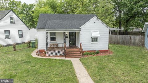 Single Family Residence in Richmond VA 2113 Harwood STREET.jpg