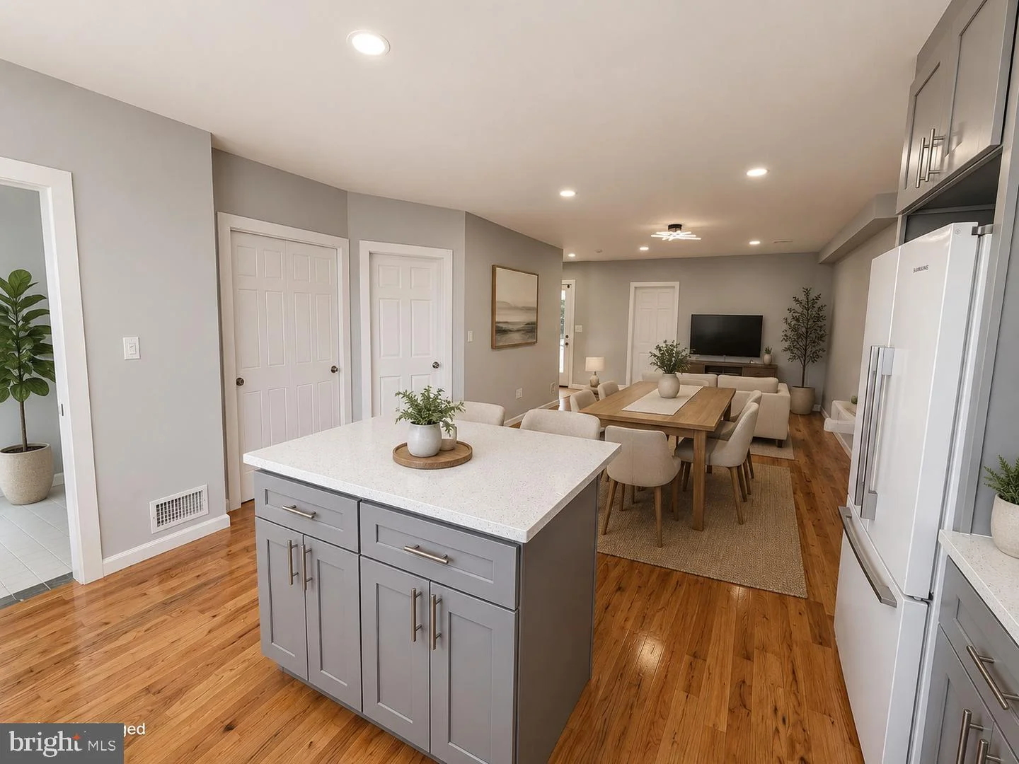 419 E 12th Street