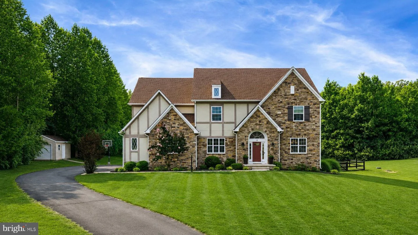 15 Boxwood Court