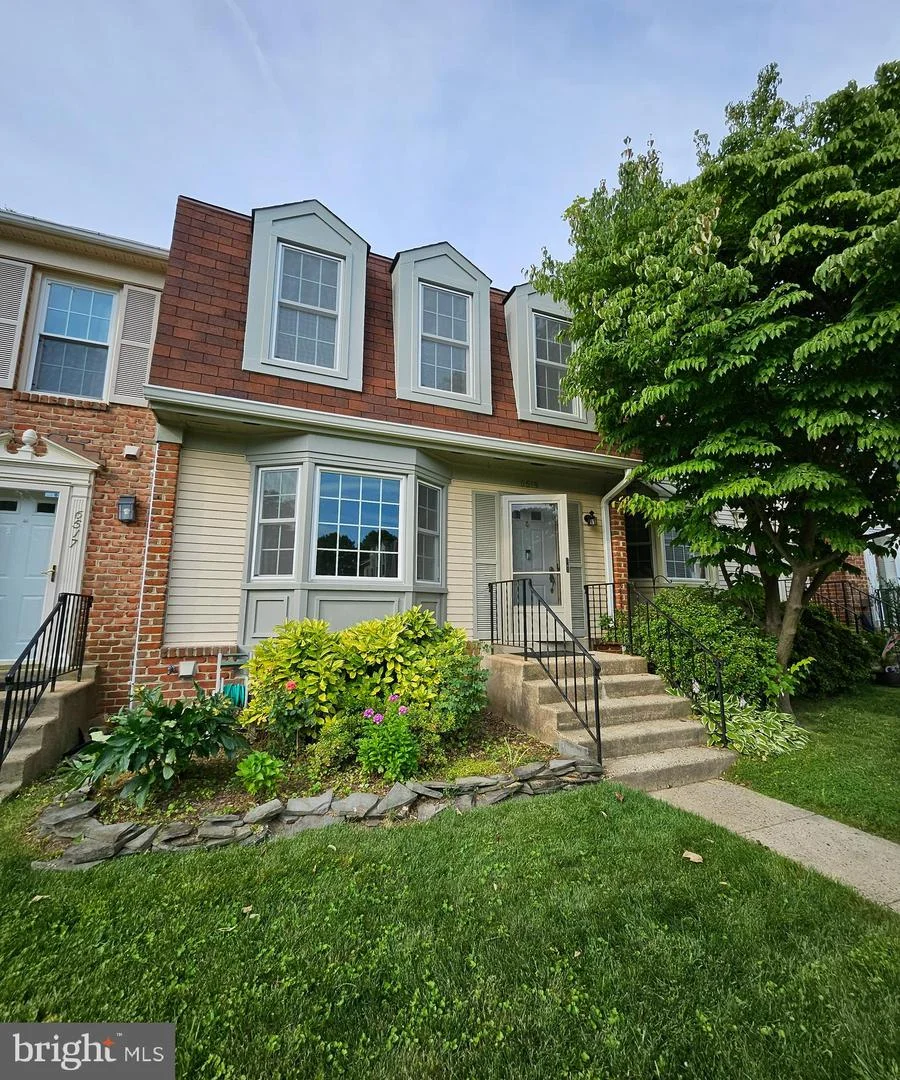 6519 Kemper Lakes Court