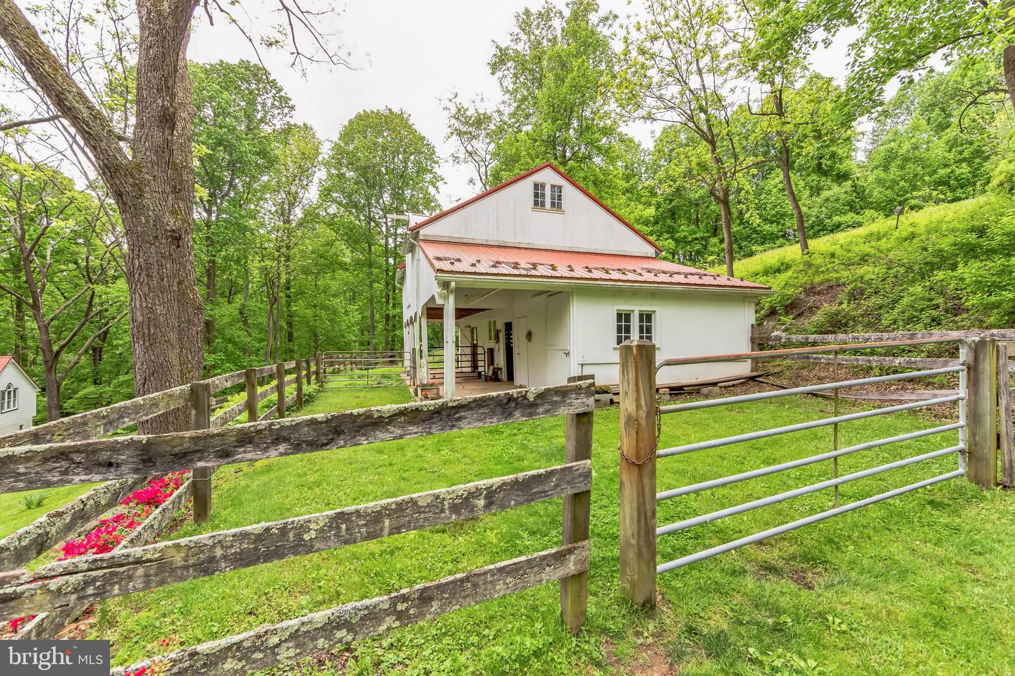 Photo 55 of 73 of 1433 Birchrun Rd house