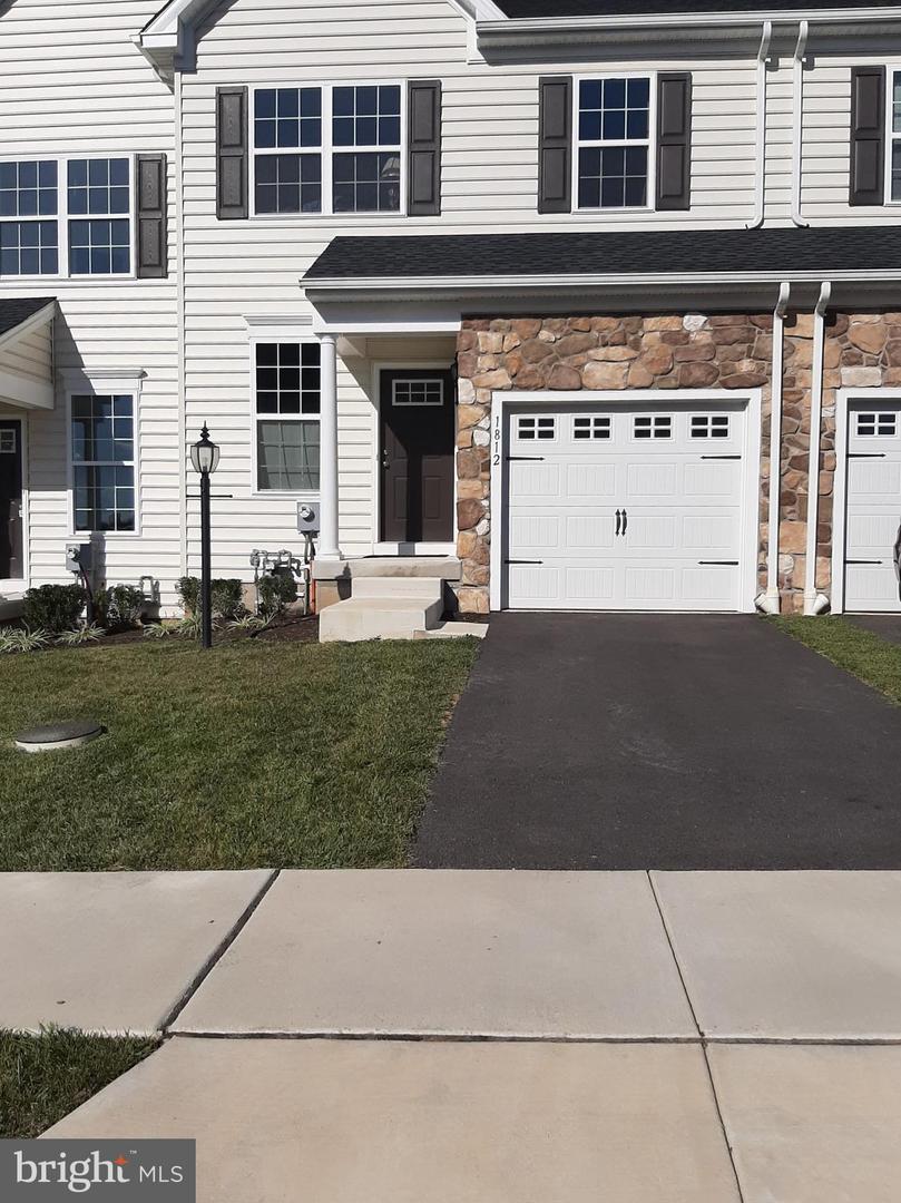 Photo 1 of 1 of 420 Sweet Bay Lane townhome
