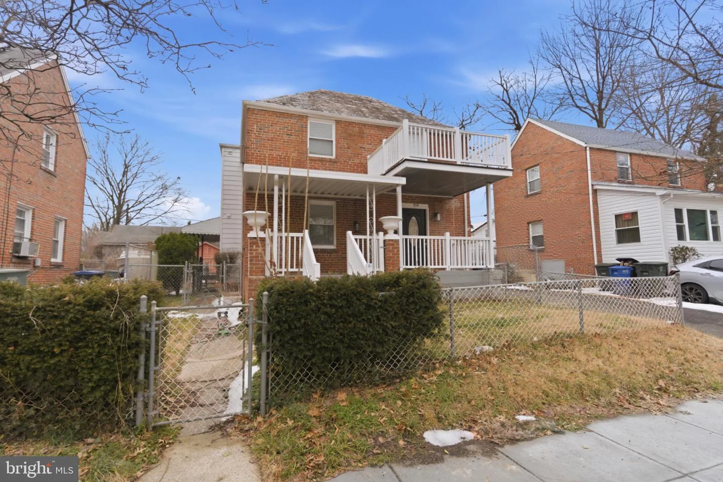 716 Croissant Place SE