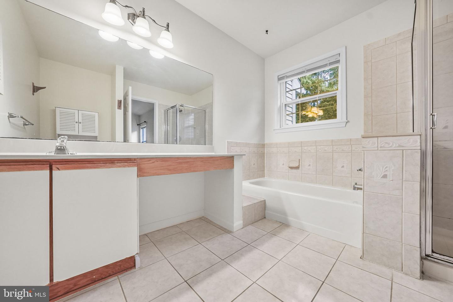 Photo 15 of 26 of 15 Heath Ct townhome