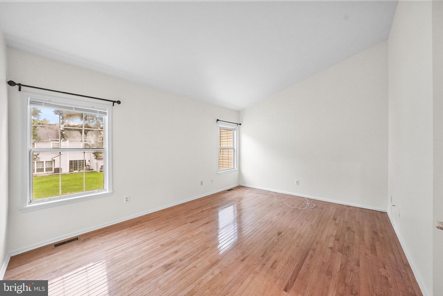 Photo 11 of 26 of 15 Heath Ct townhome