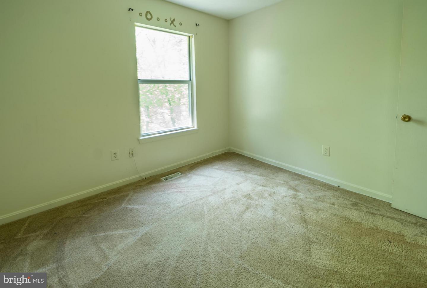Photo 17 of 28 of 1337 Upcot Ct townhome
