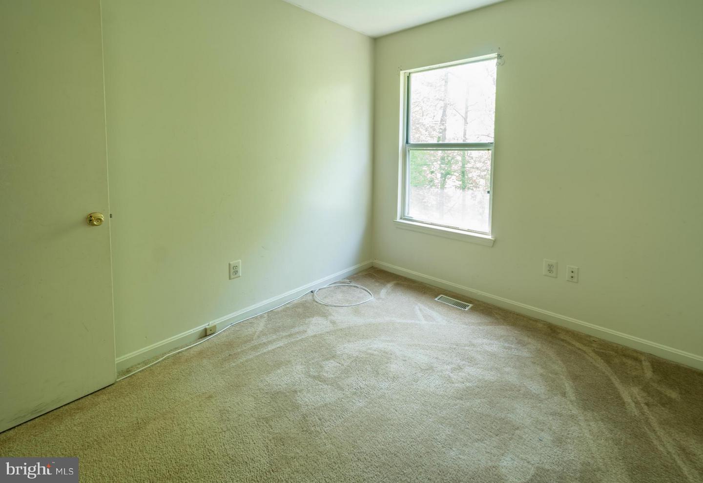 Photo 15 of 28 of 1337 Upcot Ct townhome
