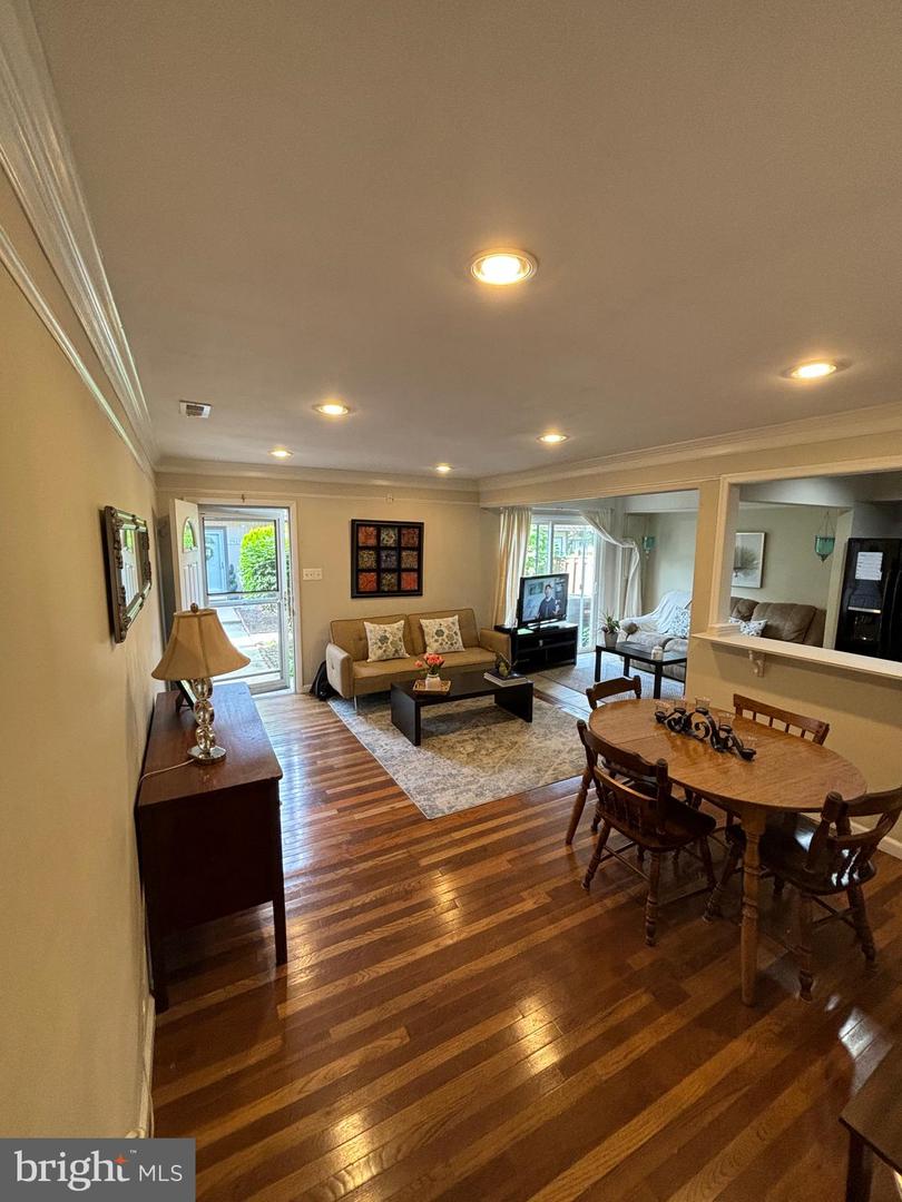 Photo 15 of 38 of 7923 Sausalito Pl #D townhome