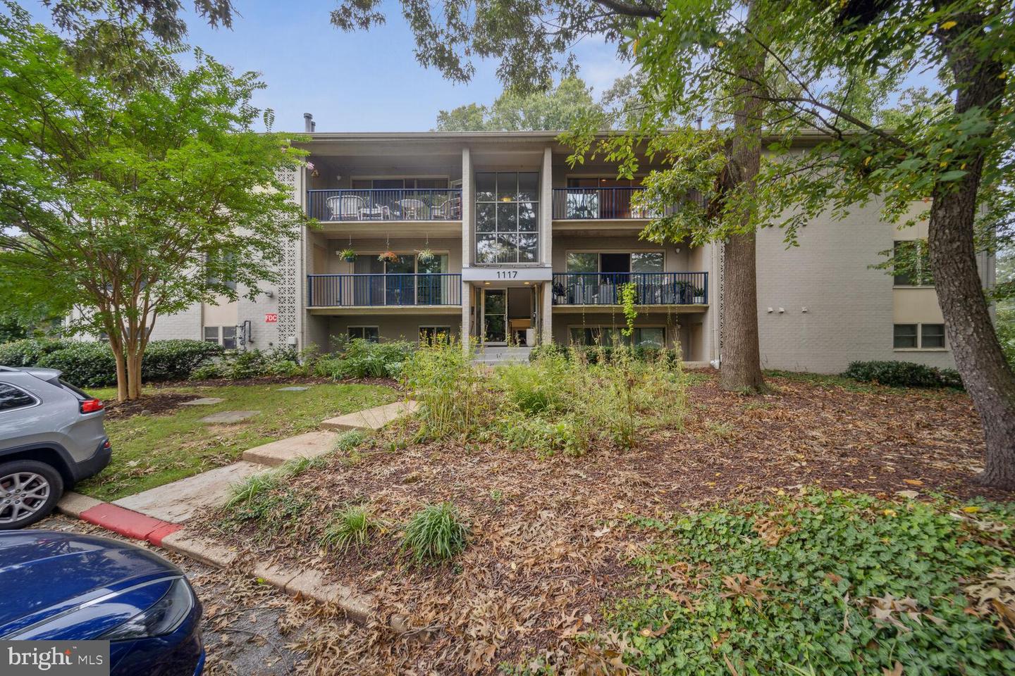 1117 Primrose Ct #304