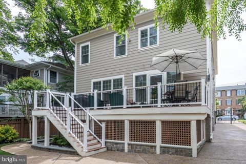 Single Family Residence in Arlington VA 2605 11th STREET 51.jpg