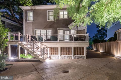 Single Family Residence in Arlington VA 2605 11th STREET 46.jpg