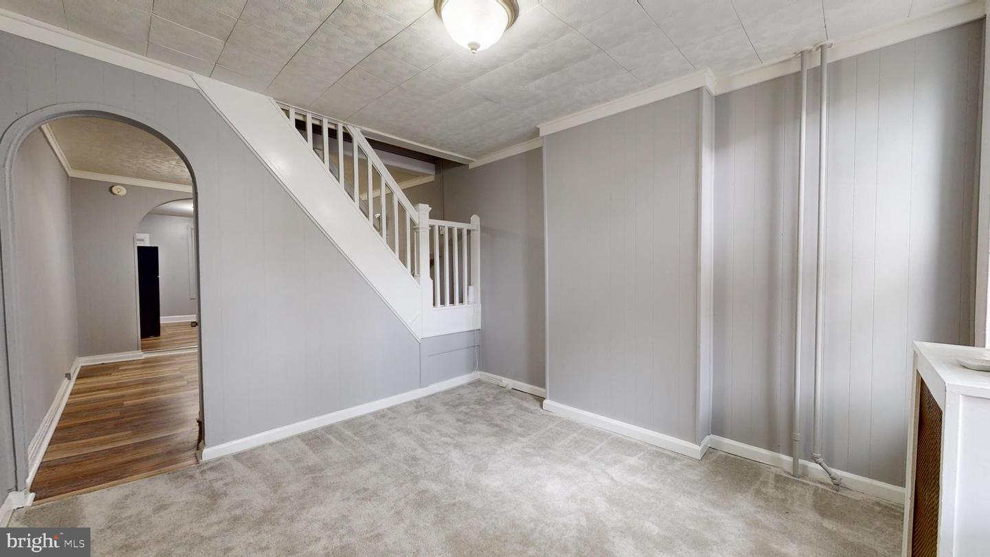 Photo 6 of 22 of 304 S Woodyear St townhome