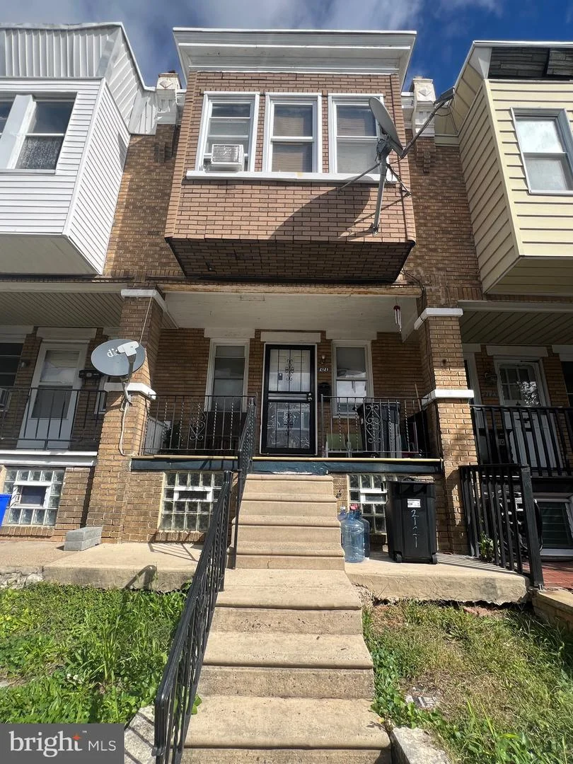 2121 Fraley Street