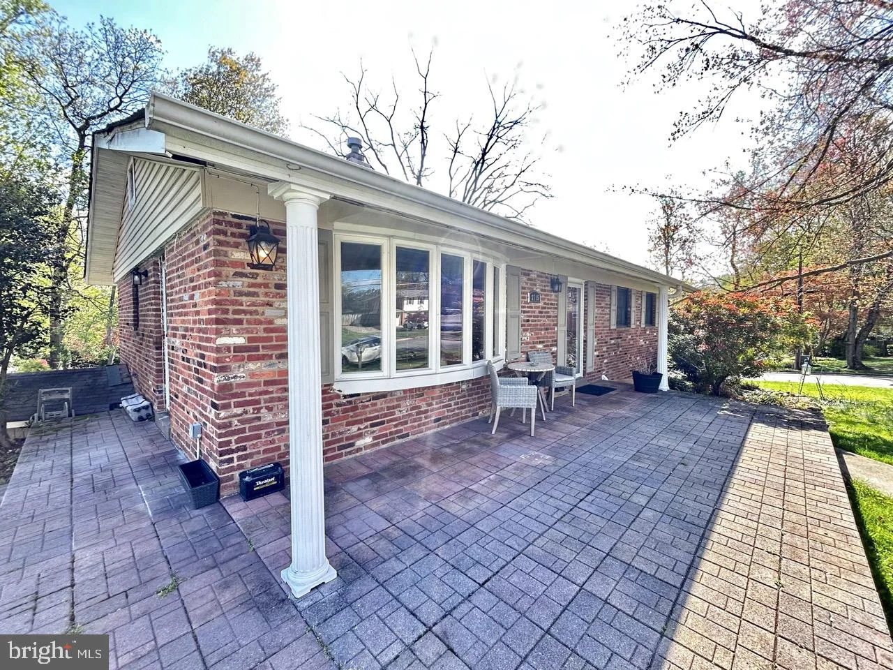 3715 Moss Drive