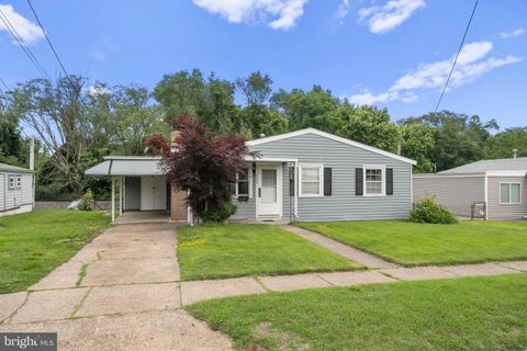 Single Family Residence in Dundalk MD 7604 Dunmanway 25.jpg