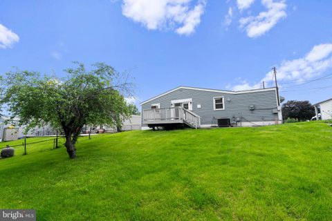 Single Family Residence in Dundalk MD 7604 Dunmanway 21.jpg