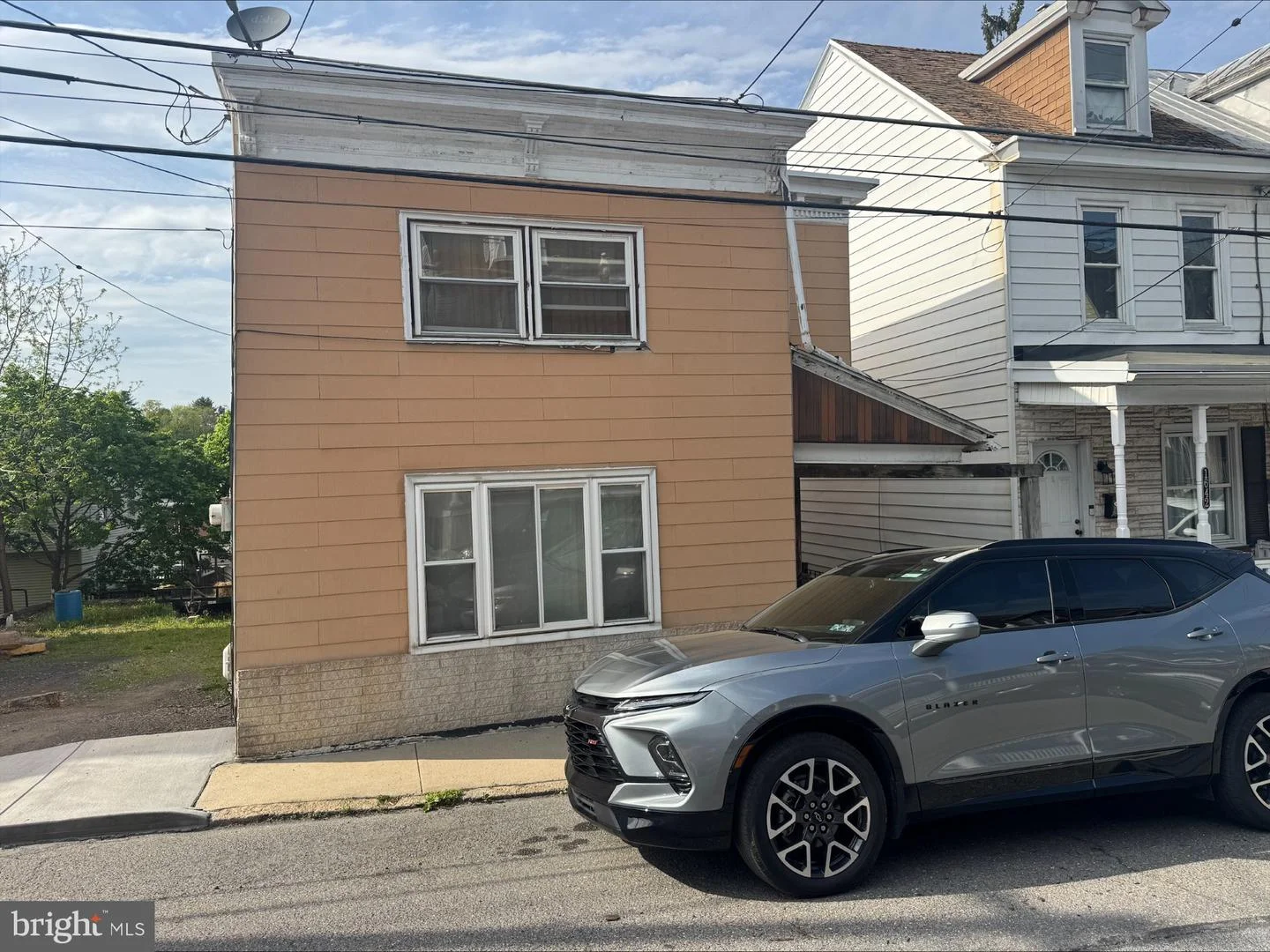 1646 W Norwegian Street