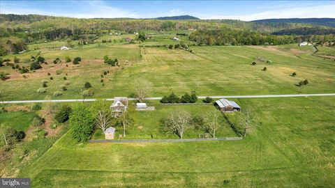 Single Family Residence in Capon Bridge WV 180 Great Plains DRIVE 40.jpg