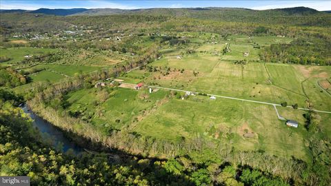 Single Family Residence in Capon Bridge WV 180 Great Plains DRIVE 39.jpg