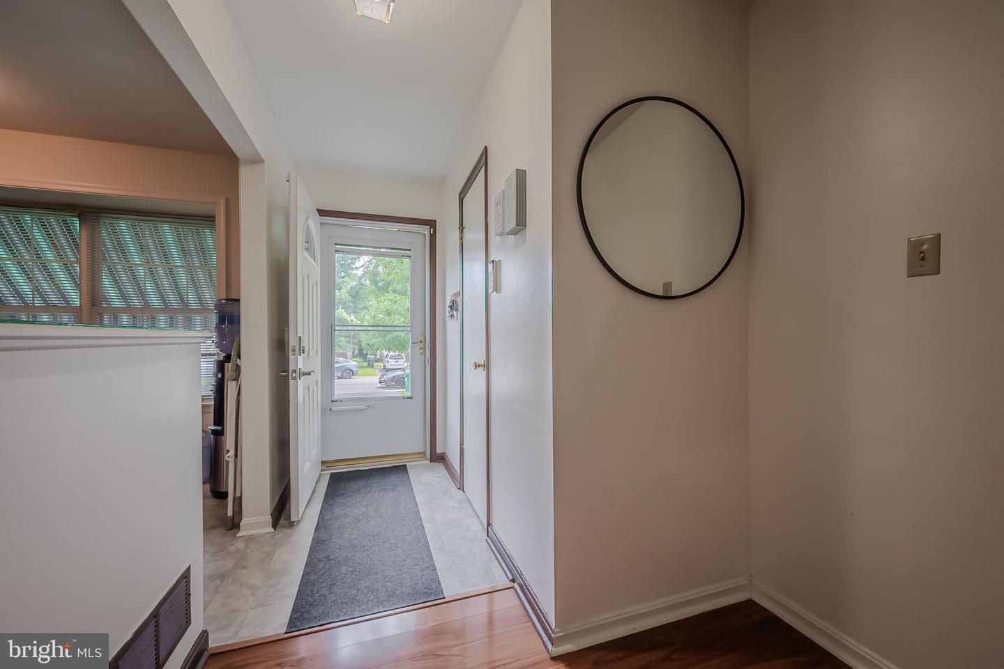 Photo 5 of 34 of 36 Victoria Blvd townhome