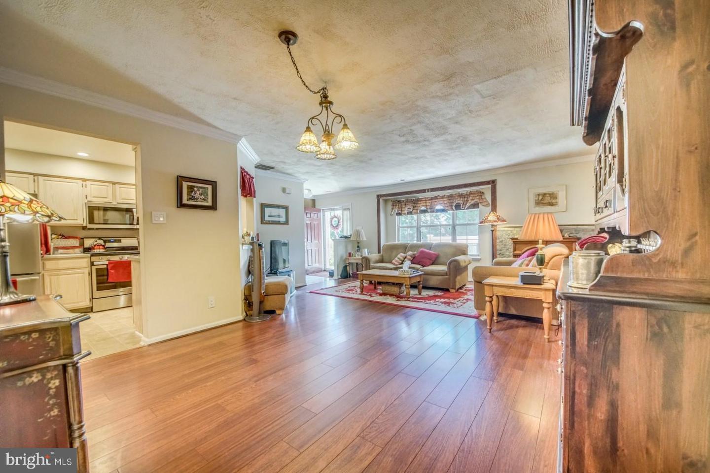 Photo 6 of 11 of 5007 Aberdeen Ln condo