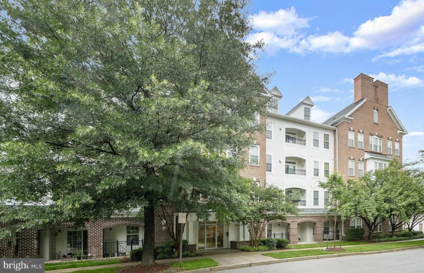 5801 Clipper Lane Unit 302