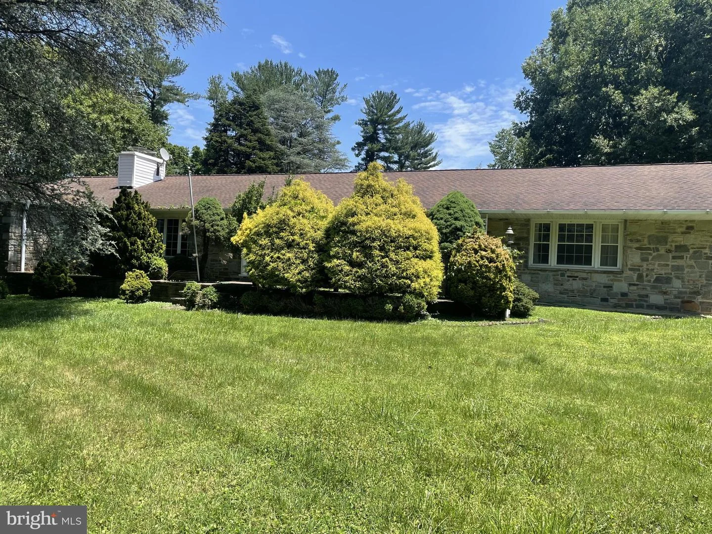 500 Stratford Ct
