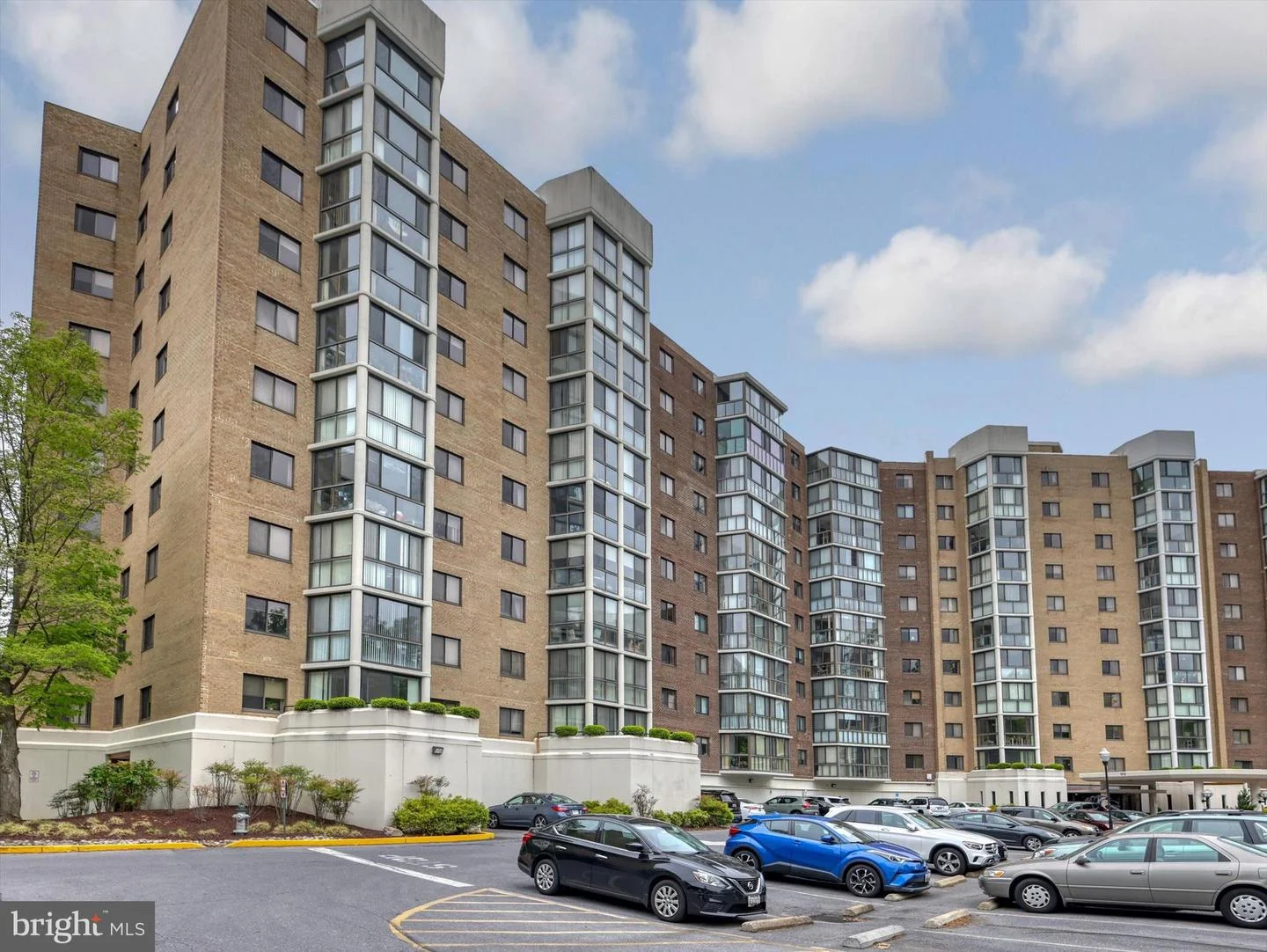 15115 Interlachen Drive Unit 3-1012