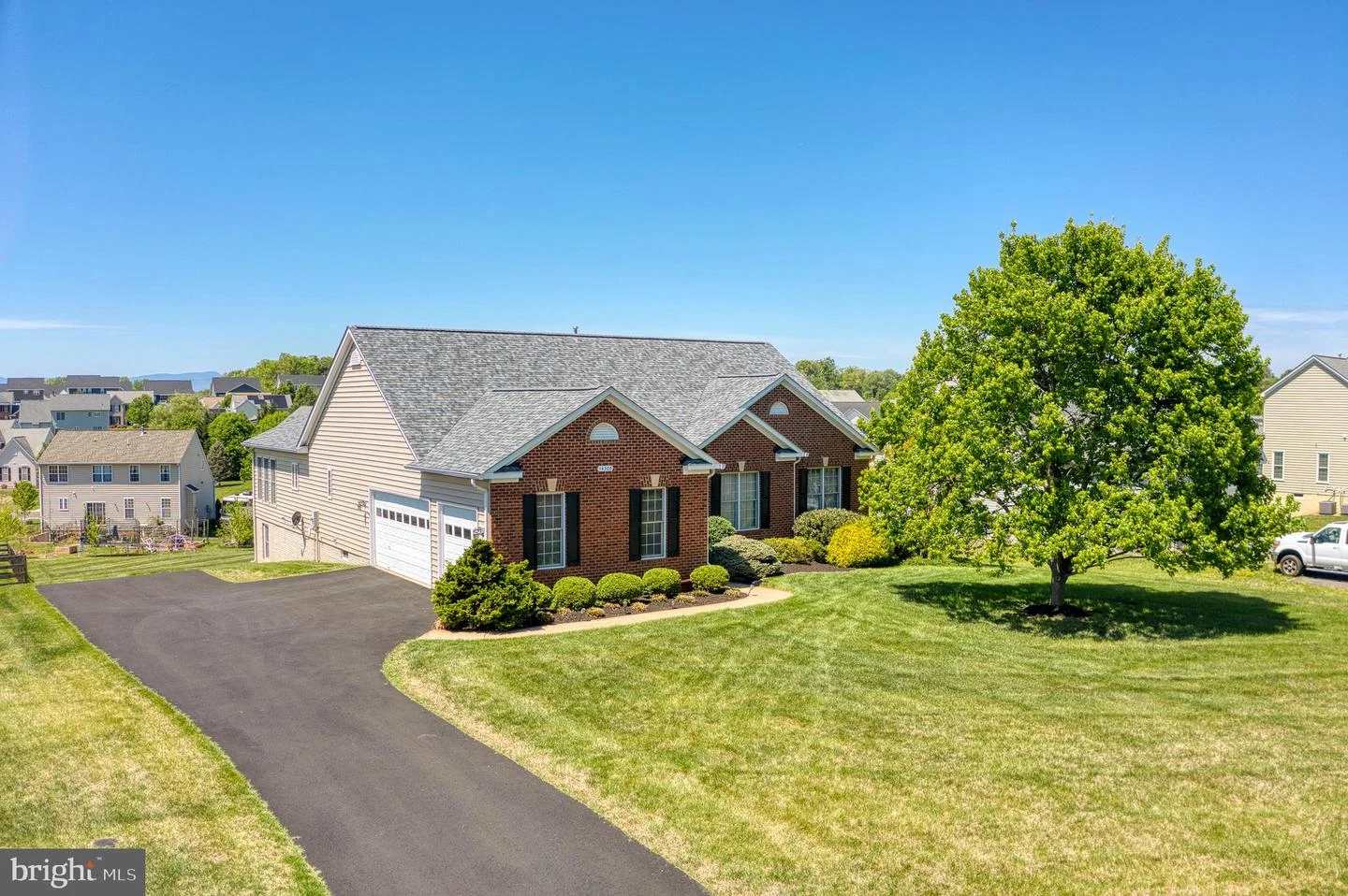 14308 S Hall Court