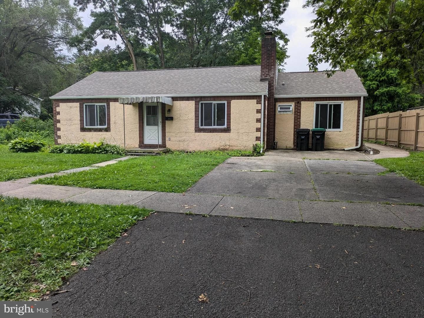 106 Westerly Parkway